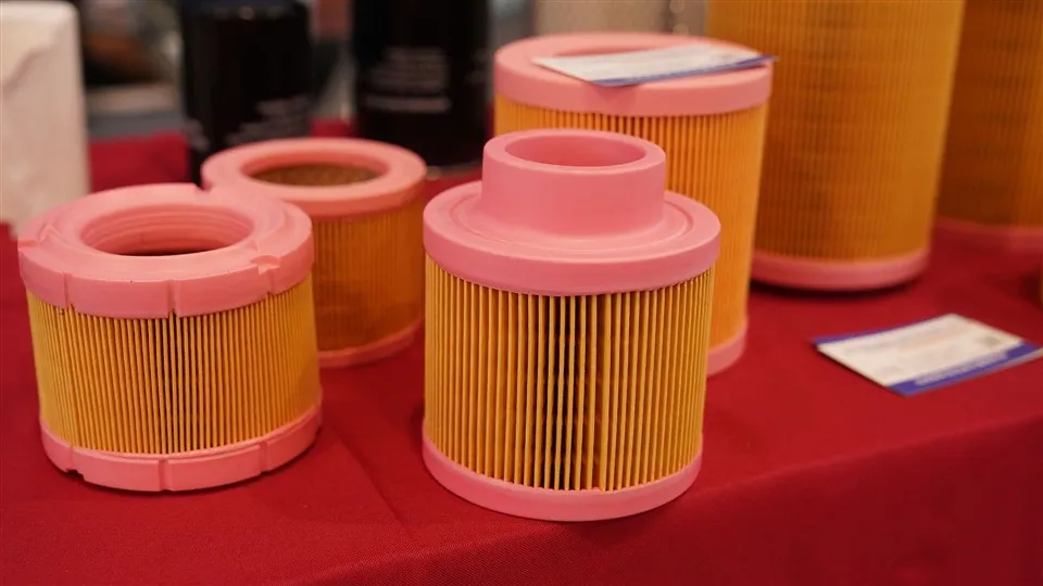 Cilindrinės Hepa kasetės aktyvuotos anglies filtrai, oro valytuvo filtro keitimas