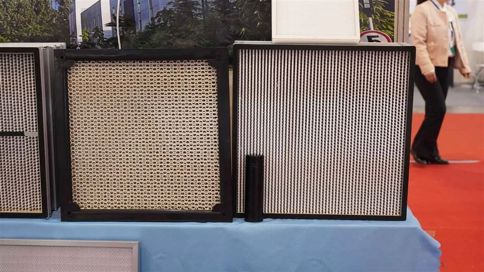 Didelio efektyvumo anglies oro filtras